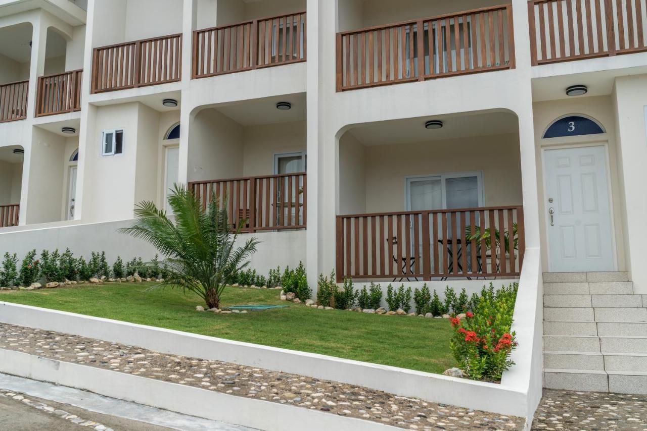 Family Complex Beside Beach W/Pool Montego Bay #1 Kültér fotó